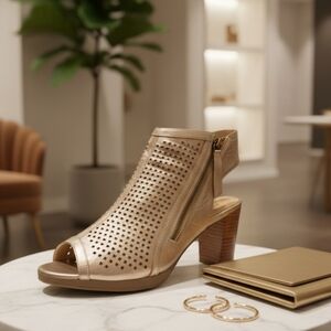 Gold Open Toe Sandles heel